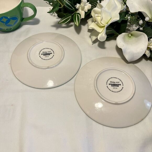 Set 2006 Holiday Starbucks Mugs w/Plates - Picture 8 of 11